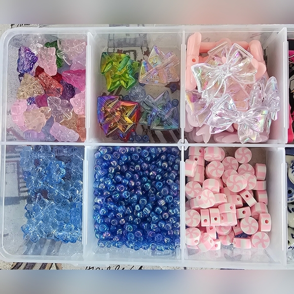 Michaels Multicolor Bead Organizer - Picture 2 of 3